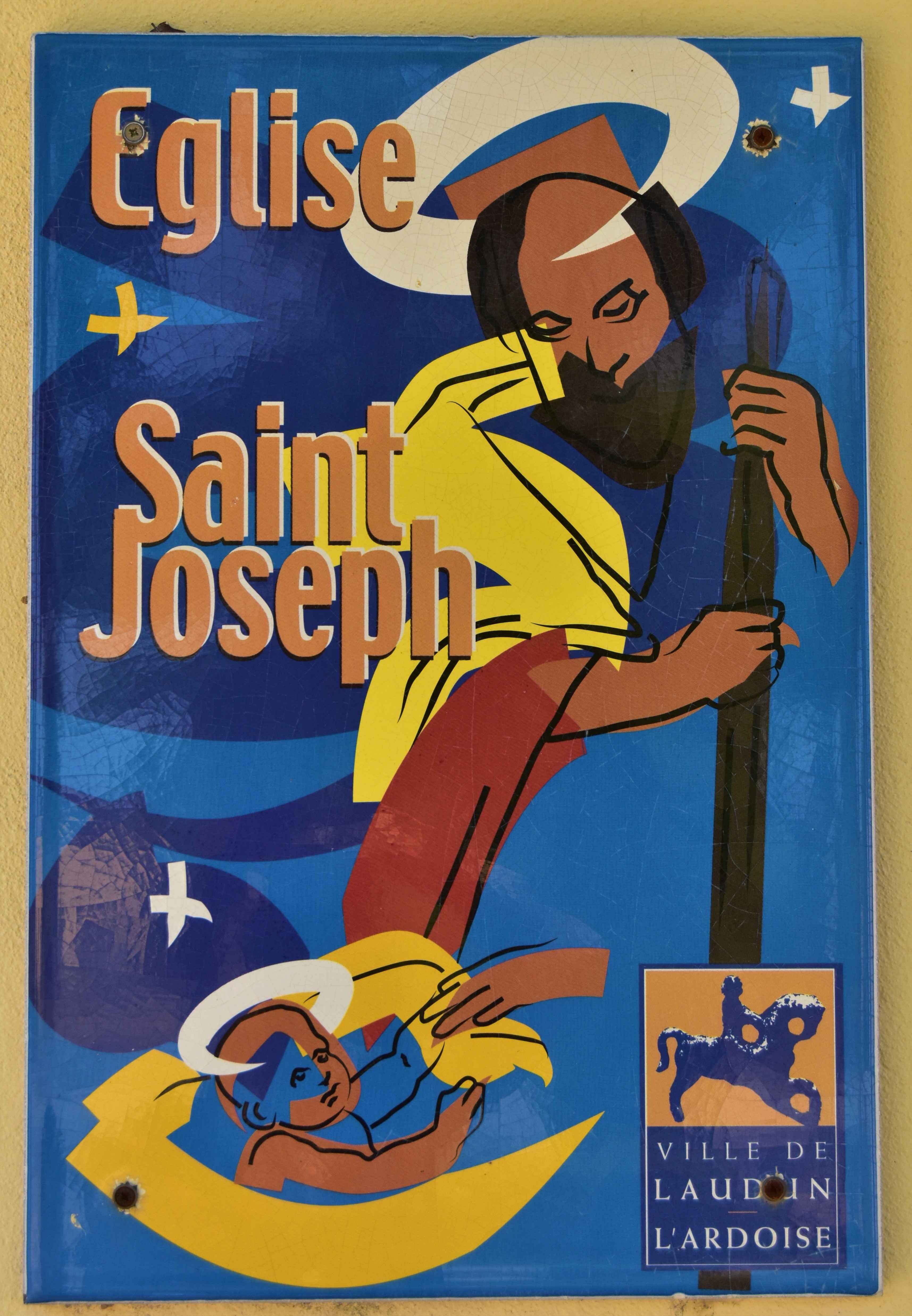 eglise_st_joseph_plaque_entrée.jpg